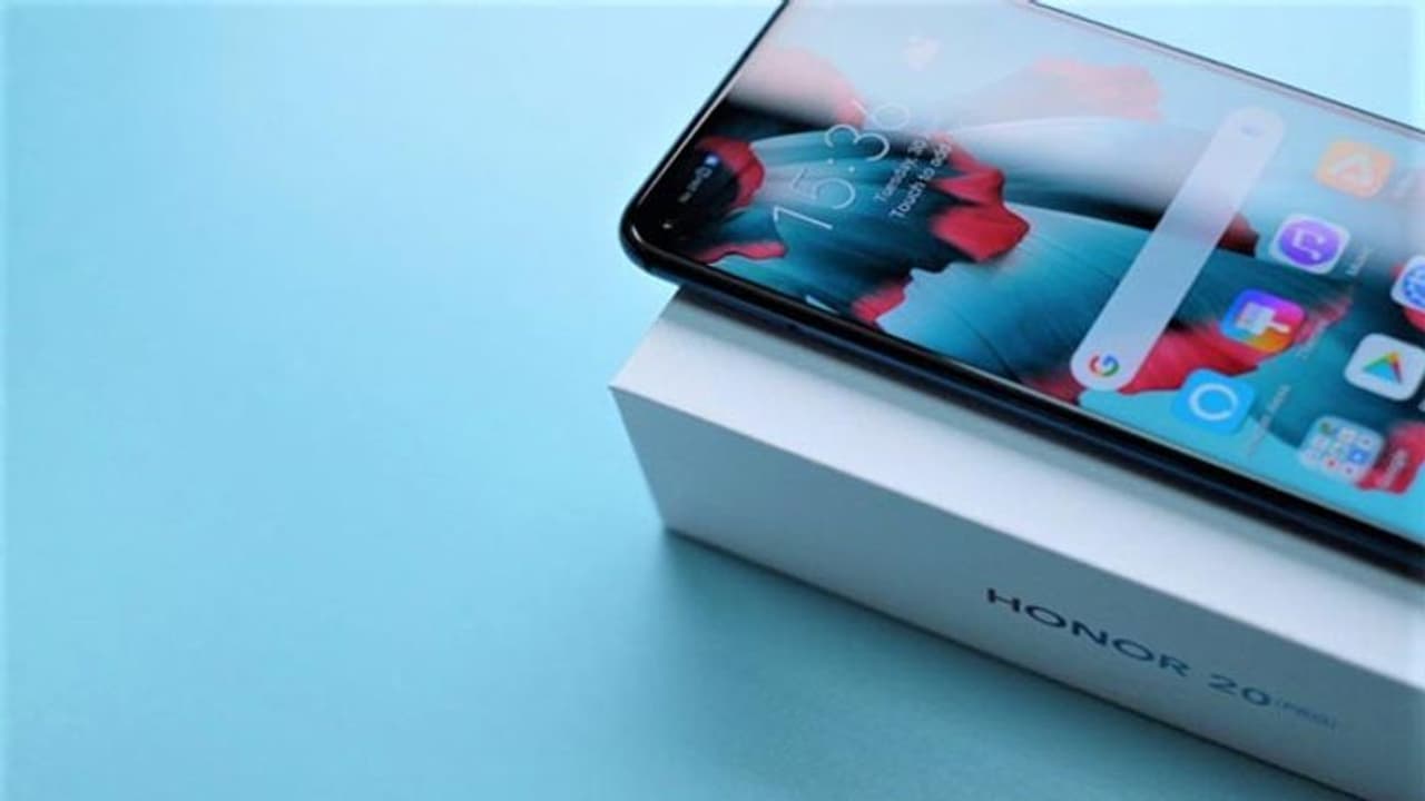 21న విపణిలోకి హానర్ ‘20 ప్రో’: సెల్ఫీ కెమెరా హైలైట్ 21న విపణిలోకి హానర్ ‘20 ప్రో’: సెల్ఫీ కెమెరా హైలైట్