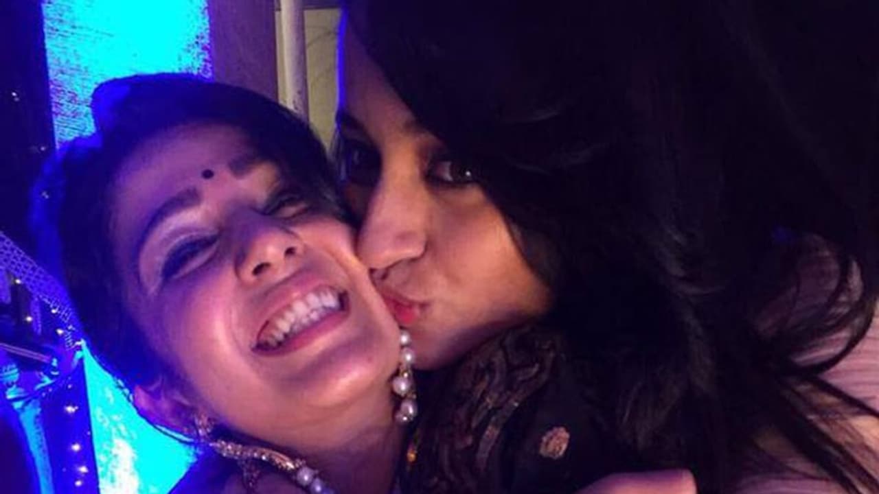 ಹೃದಯಕ್ಕೆಲ್ಲಿದೆ ಲಿಂಗ?: ನಟಿಯರಿಬ್ಬರ ಮದ್ವೆಗೆ ಬರದಿರಲಿ ಭಂಗ! ಹೃದಯಕ್ಕೆಲ್ಲಿದೆ ಲಿಂಗ?: ನಟಿಯರಿಬ್ಬರ ಮದ್ವೆಗೆ ಬರದಿರಲಿ ಭಂಗ!