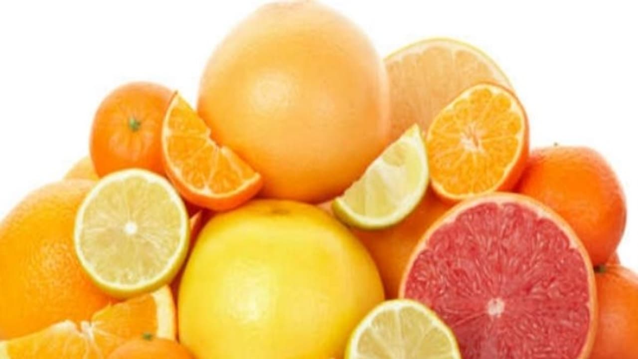 உங்களுக்குத் தெரியுமா? சிட்ரஸ் பழங்கள் உடல் ஆரோக்கியத்தையும், நோய் எதிர்ப்பு சக்தியையும் அதிகரிக்கும்… உங்களுக்குத் தெரியுமா? சிட்ரஸ் பழங்கள் உடல் ஆரோக்கியத்தையும், நோய் எதிர்ப்பு சக்தியையும் அதிகரிக்கும்…