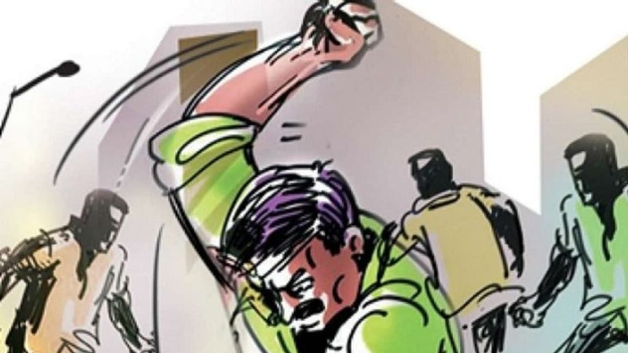 വിവാഹച്ചടങ്ങിൽ മുന്നിലിരുന്ന് ഭക്ഷണം കഴിച്ചു; ദളിത് യുവാവിനെ മർദ്ദിച്ച് കൊലപ്പെടുത്തി വിവാഹച്ചടങ്ങിൽ മുന്നിലിരുന്ന് ഭക്ഷണം കഴിച്ചു; ദളിത് യുവാവിനെ മർദ്ദിച്ച് കൊലപ്പെടുത്തി