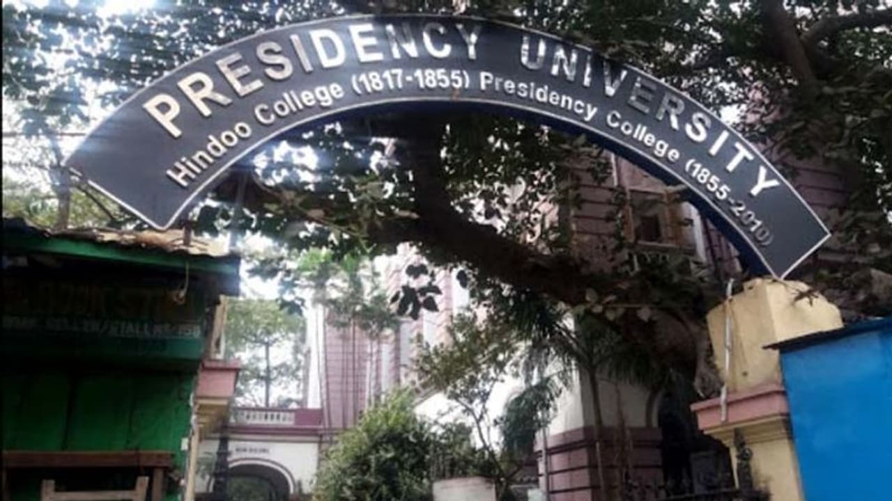 অনলাইন না অফলাইন, ছাত্র ভর্তি নিয়ে কী চাইছে কলেজগুলি অনলাইন না অফলাইন, ছাত্র ভর্তি নিয়ে কী চাইছে কলেজগুলি