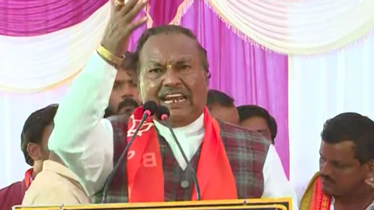 ನನ್ನ ಬಳ್ಳಾರಿ ಭವಿಷ್ಯ ನಿಜವಾಯ್ತು: ಈಶ್ವರಪ್ಪ ನನ್ನ ಬಳ್ಳಾರಿ ಭವಿಷ್ಯ ನಿಜವಾಯ್ತು: ಈಶ್ವರಪ್ಪ