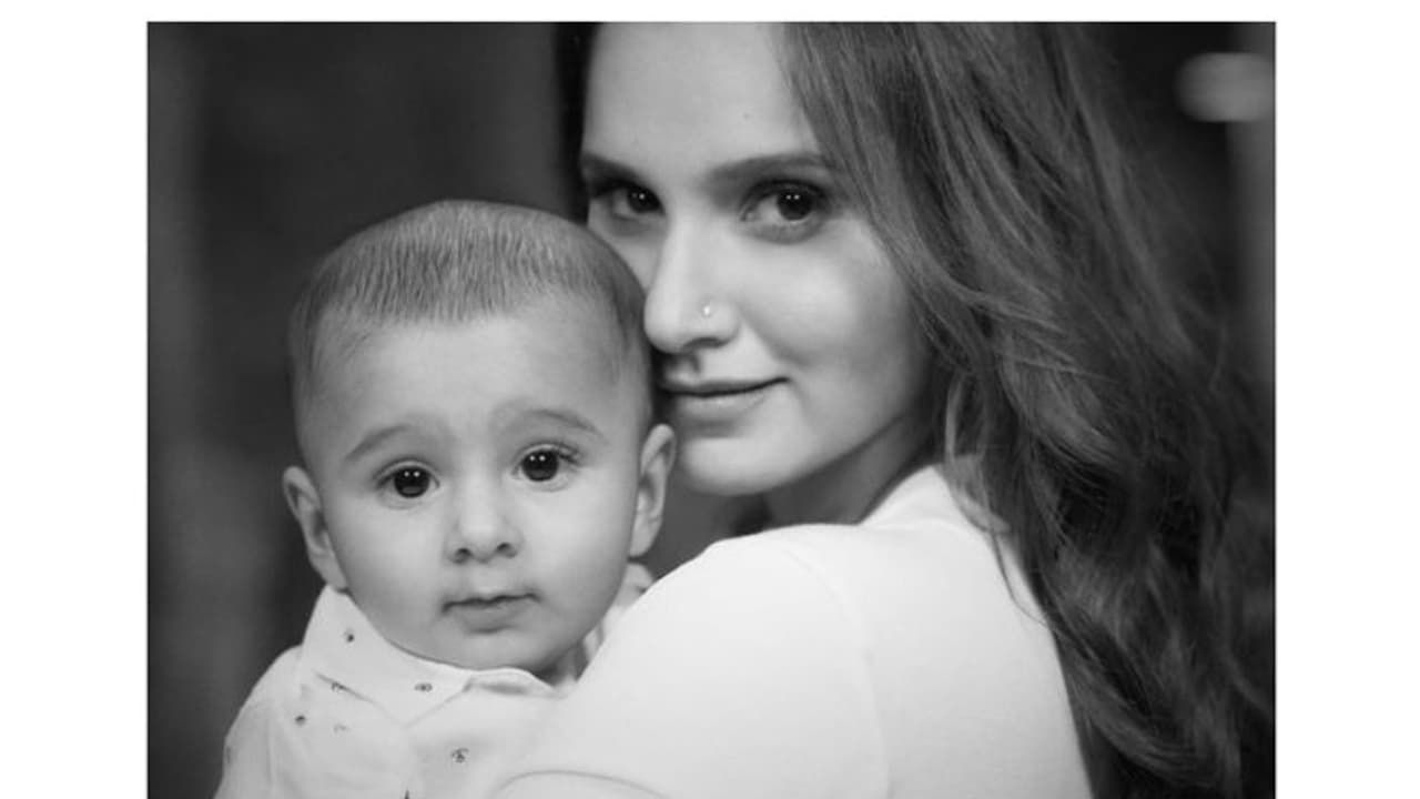 ಕಪ್ಪು ಬಿಳುಪಿನ ಚಿತ್ರದಲ್ಲಿ ಸಾನಿಯಾ ಪುತ್ರ ಶೈನಿಂಗ್