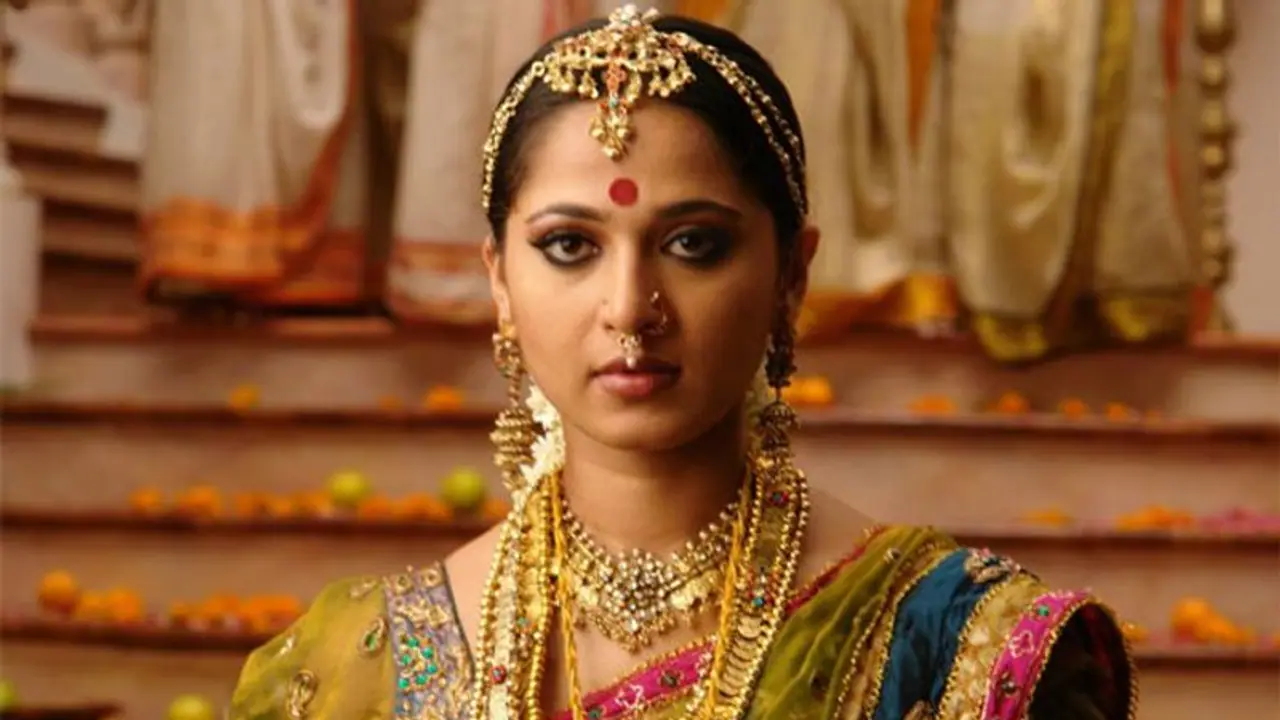 'అరుంధతి' మొదటి ఛాయిస్ ఎవరో తెలిస్తే షాకే! 'అరుంధతి' మొదటి ఛాయిస్ ఎవరో తెలిస్తే షాకే!