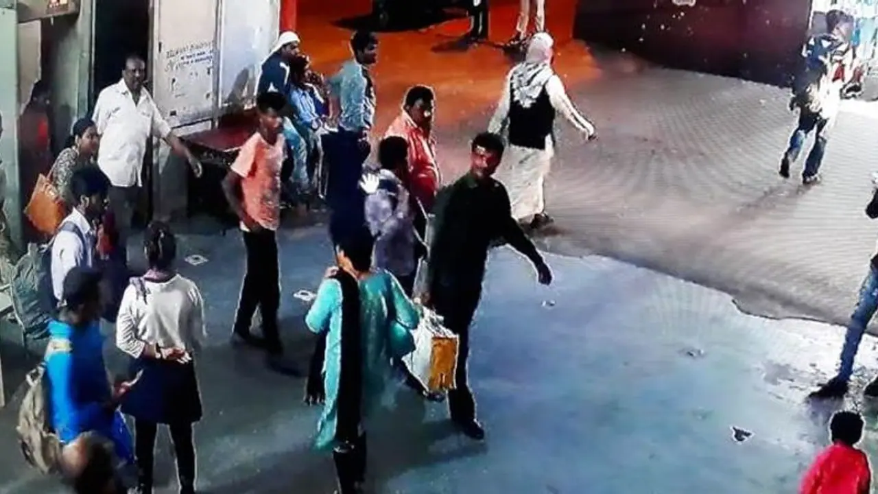 Man who escaped security check at Bengaluru Metro station visits police Man who escaped security check at Bengaluru Metro station visits police