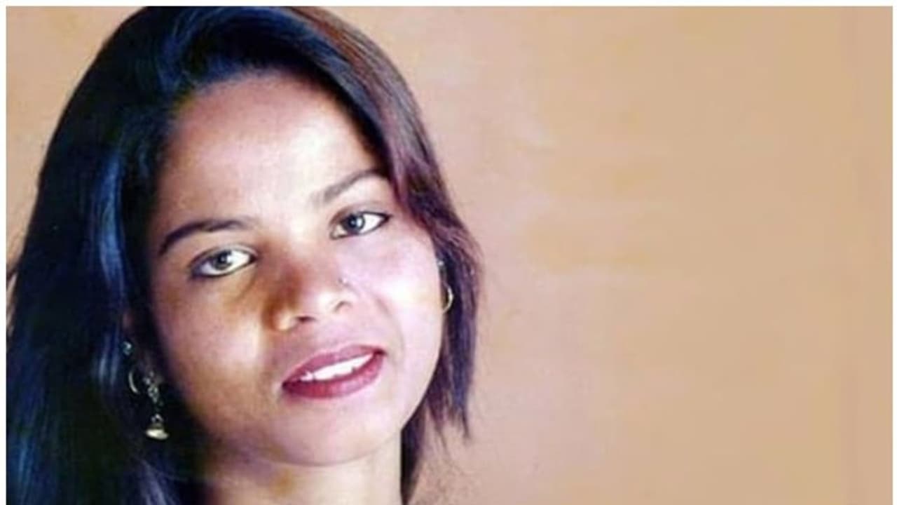 ഒടുവില് ആസിയ ബീബി പറന്നു, കാനഡയിലേക്ക് ഒടുവില് ആസിയ ബീബി പറന്നു, കാനഡയിലേക്ക്