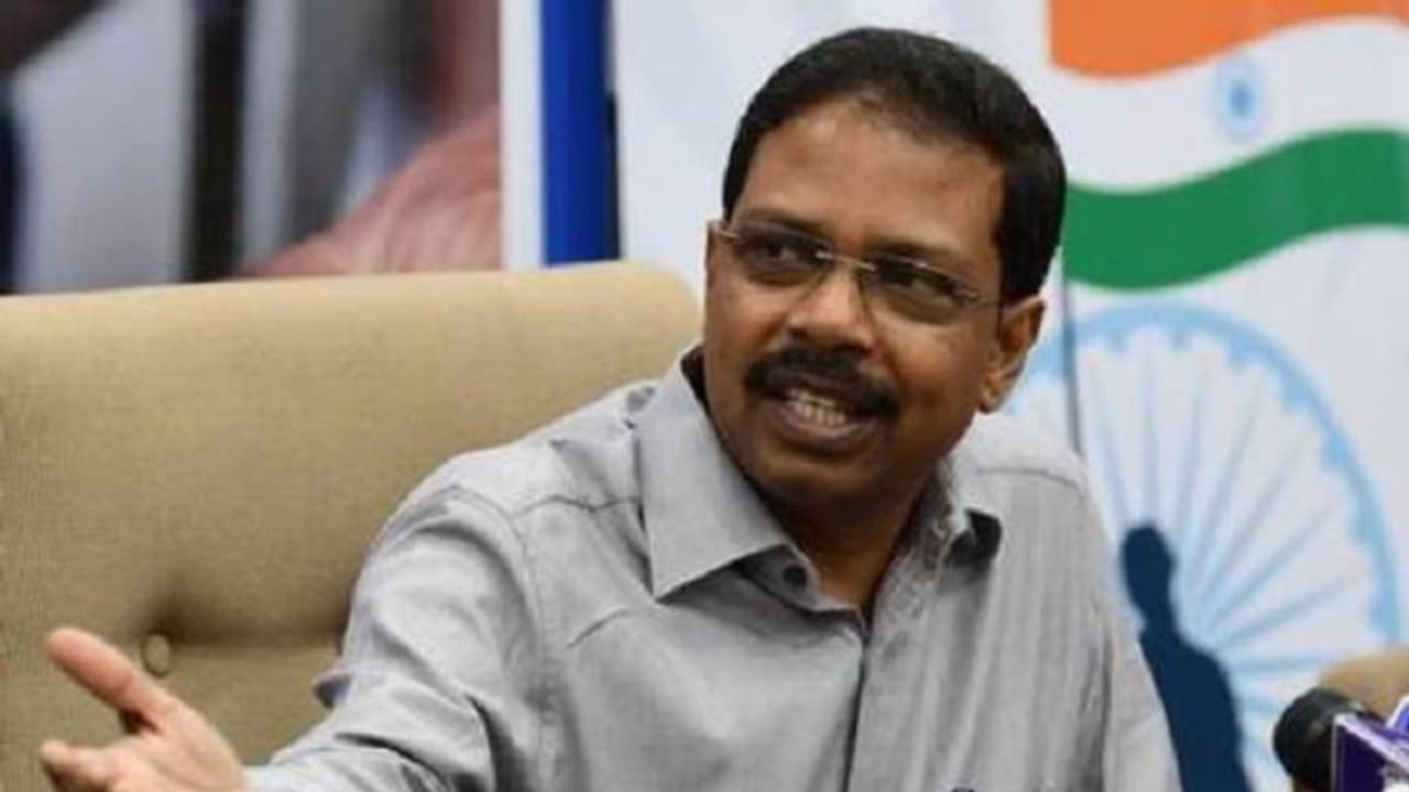 பதற்றமான வாக்குச்சாவடிகளில் துணை ராணுவம். இந்திய தலைமை தேர்தல் ஆணையர் தமிழக தலைமை தேர்தல் அதிகாரியுடன் ஆலோசனை. பதற்றமான வாக்குச்சாவடிகளில் துணை ராணுவம். இந்திய தலைமை தேர்தல் ஆணையர் தமிழக தலைமை தேர்தல் அதிகாரியுடன் ஆலோசனை.