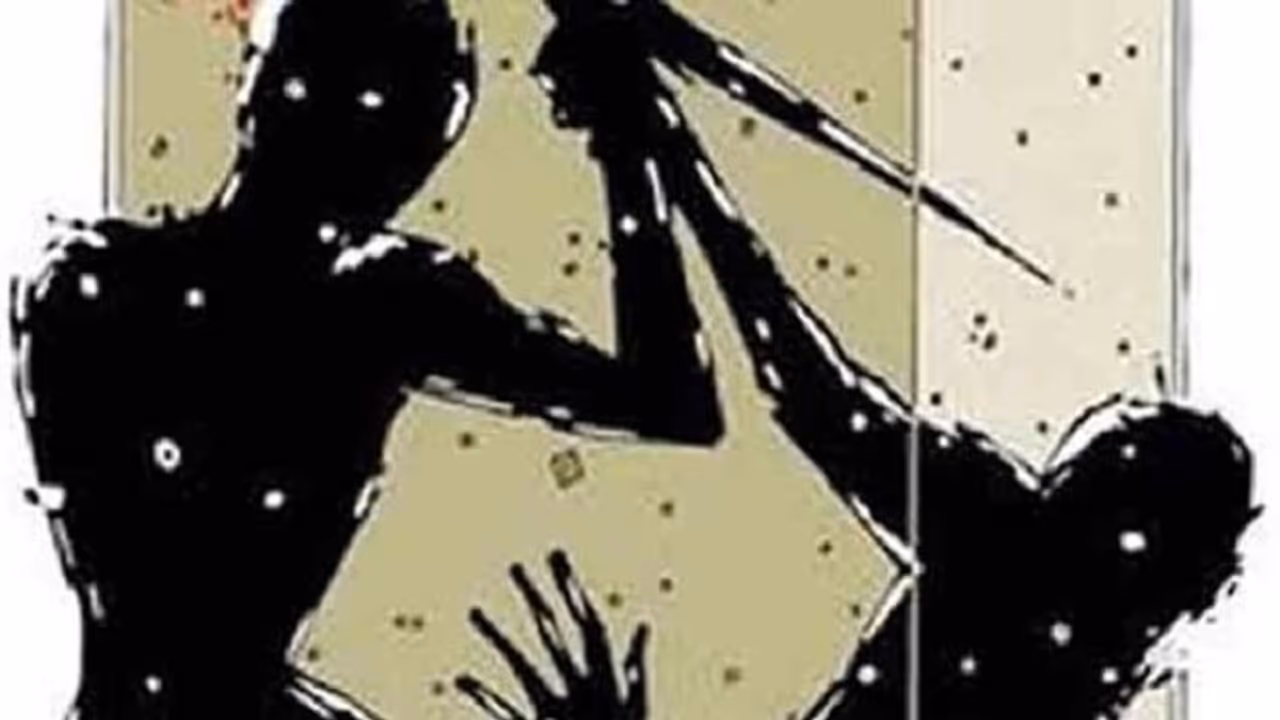 Tamil Nadu: Wife kills husband, son to marry her lover