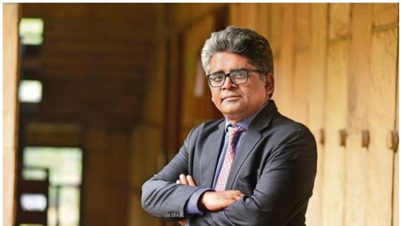 'കാര്യങ്ങള് ശരിയായ രീതിയിലല്ല പോകുന്നത്'; മുന്നറിയിപ്പ് നല്കി മോദിയുടെ സാമ്പത്തിക ഉപദേശക സമിതി അംഗം 'കാര്യങ്ങള് ശരിയായ രീതിയിലല്ല പോകുന്നത്'; മുന്നറിയിപ്പ് നല്കി മോദിയുടെ സാമ്പത്തിക ഉപദേശക സമിതി അംഗം