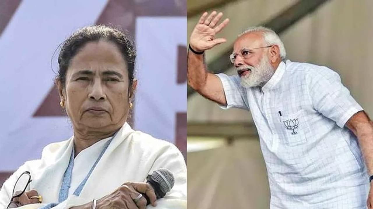 ನಿಮ್ಮ ಹೊಡೆತವೂ ನನಗೆ ಆಶೀರ್ವಾದ: ದೀದಿಗೆ ಗುದ್ದಿದ ಮೋದಿ! ನಿಮ್ಮ ಹೊಡೆತವೂ ನನಗೆ ಆಶೀರ್ವಾದ: ದೀದಿಗೆ ಗುದ್ದಿದ ಮೋದಿ!