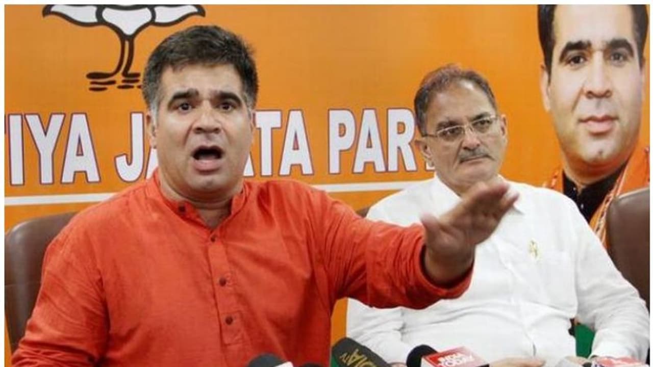 ജമ്മു കശ്മീരിന്റെ പ്രത്യേക പദവി റദ്ദാക്കുമെന്ന് ബിജെപി നേതാവ് ജമ്മു കശ്മീരിന്റെ പ്രത്യേക പദവി റദ്ദാക്കുമെന്ന് ബിജെപി നേതാവ്