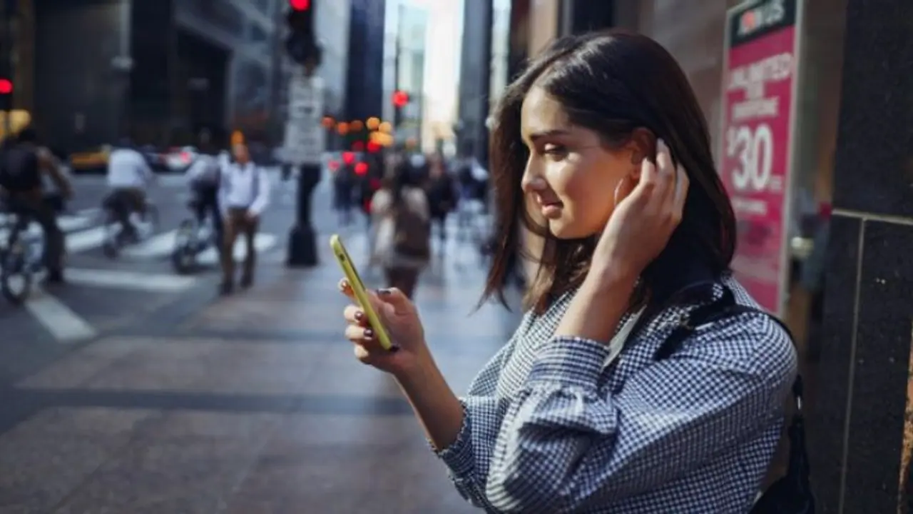 ಮೊಬೈಲ್ ಕಳ್ಳರ ಆಟಕ್ಕೆ ಬ್ರೇಕ್ ಹಾಕಲು ಕೇಂದ್ರದ ಹೊಸ ಪ್ಲ್ಯಾನ್ ಮೊಬೈಲ್ ಕಳ್ಳರ ಆಟಕ್ಕೆ ಬ್ರೇಕ್ ಹಾಕಲು ಕೇಂದ್ರದ ಹೊಸ ಪ್ಲ್ಯಾನ್