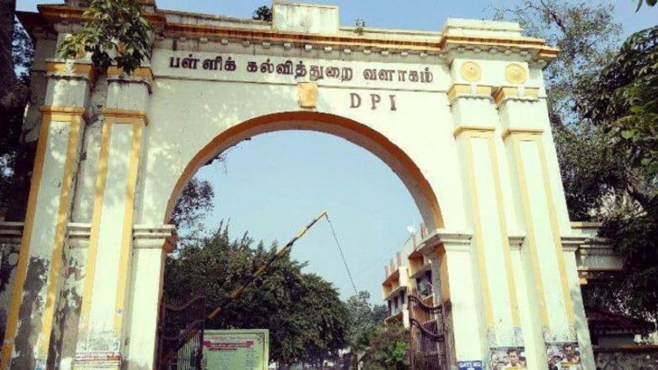 10, 12 ஆம் வகுப்பு மாணவர்களுக்கு திருப்புதல் தேர்வு... புதிய அட்டவணையை வெளியிட்டது தேர்வுத்துறை!!