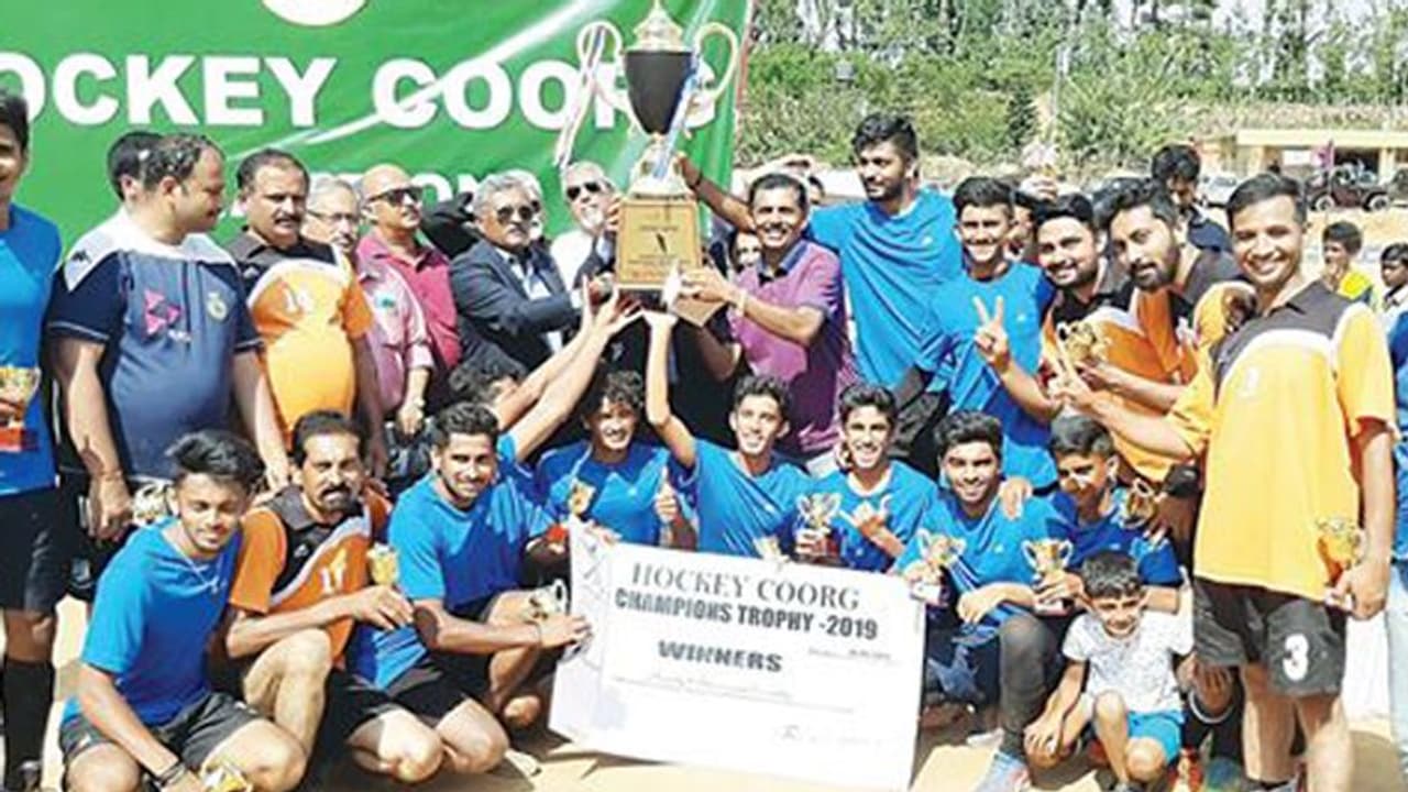 ಕೊರೋನಾ ವೈರಸ್: ಕೊಡವ ಕೌಟುಂಬಿಕ ಹಾಕಿ ಉತ್ಸವ ರದ್ದು! ಕೊರೋನಾ ವೈರಸ್: ಕೊಡವ ಕೌಟುಂಬಿಕ ಹಾಕಿ ಉತ್ಸವ ರದ್ದು!