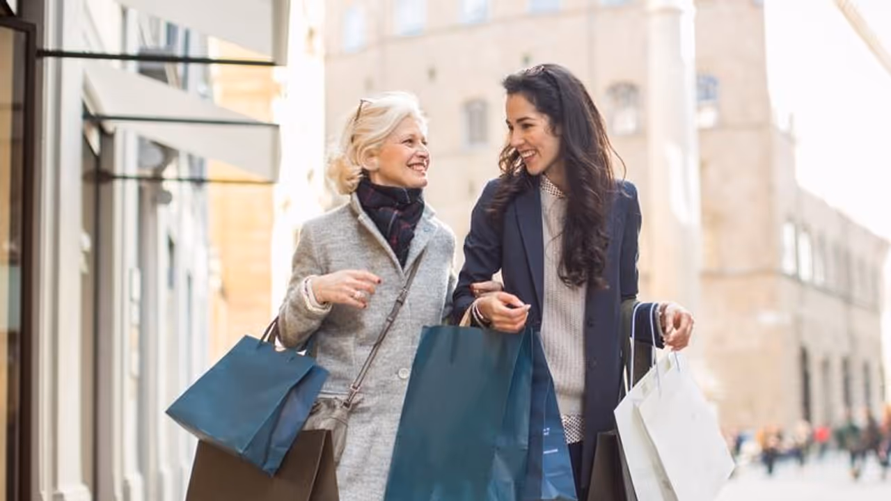 খরচ কমাতে পরিকল্পনা করেই শুরু করুন পুজোর শপিং খরচ কমাতে পরিকল্পনা করেই শুরু করুন পুজোর শপিং