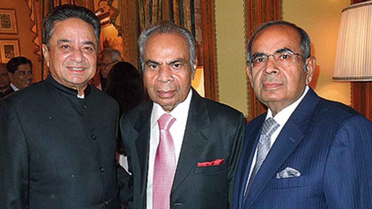 भारतीय मूल के हिंदुजा और मुंबई में रूबेन इंग्लैंड के सबसे अमीर भारतीय मूल के हिंदुजा और मुंबई में रूबेन इंग्लैंड के सबसे अमीर