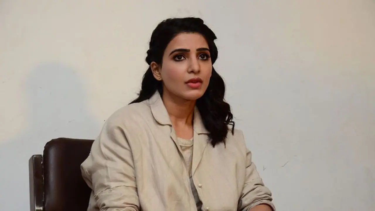 'ஆடை' பட அமலாபாலுக்கு போட்டியாக போஸ் கொடுத்த சமந்தா!