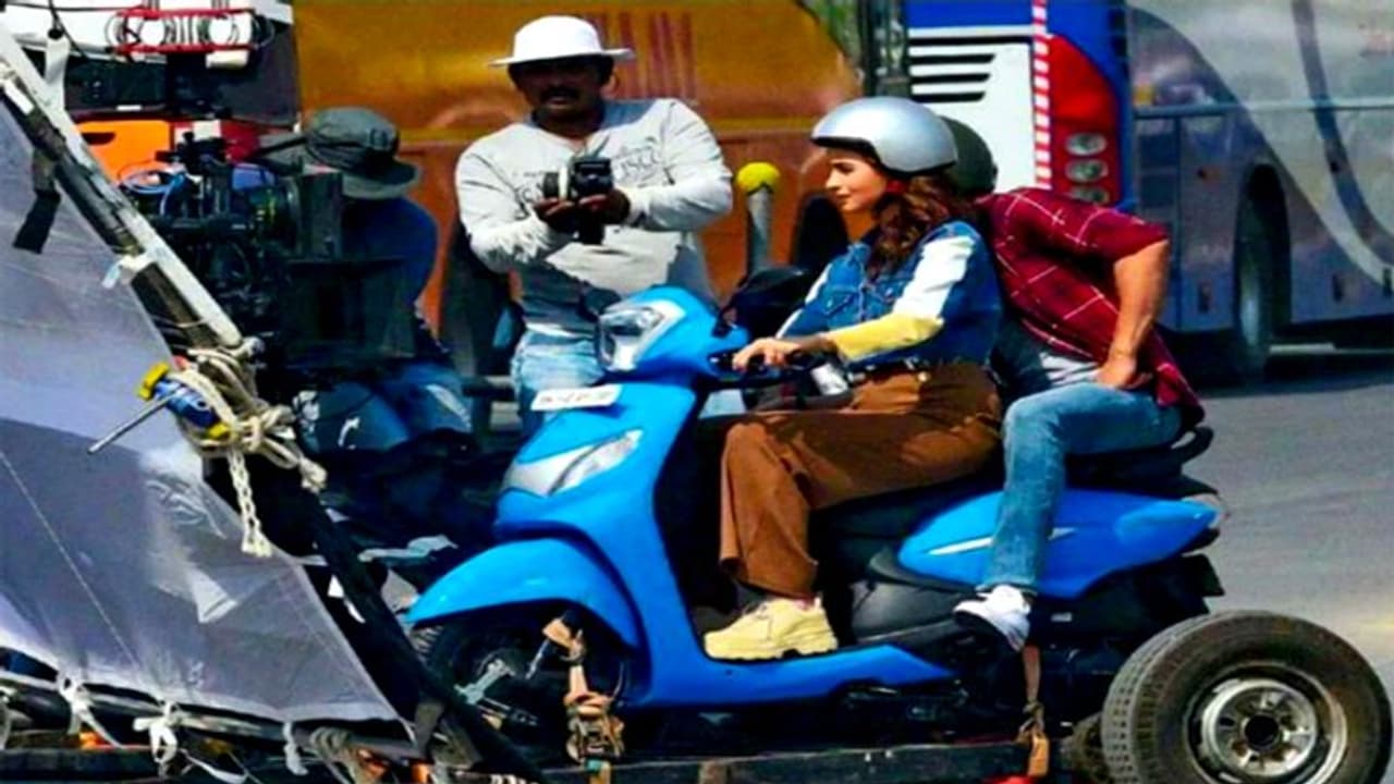 പുത്തന് മാസ്ട്രോ എത്തി പുത്തന് മാസ്ട്രോ എത്തി