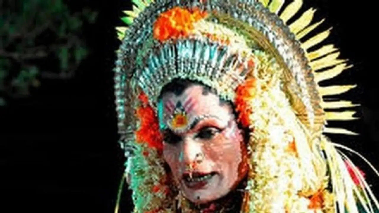 ‘Daiva Pathri’ assaulted, hair cut off in Mangaluru for 'homosexual activities'