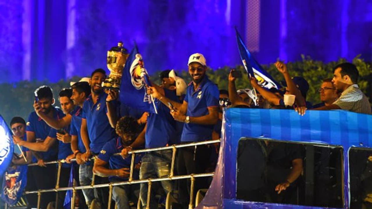 ಮುಂಬೈ ಇಂಡಿಯನ್ಸ್ ಯಶಸ್ಸಿಗೆ 10 ದಿಗ್ಗಜರು ಕಾರಣ! ಮುಂಬೈ ಇಂಡಿಯನ್ಸ್ ಯಶಸ್ಸಿಗೆ 10 ದಿಗ್ಗಜರು ಕಾರಣ!