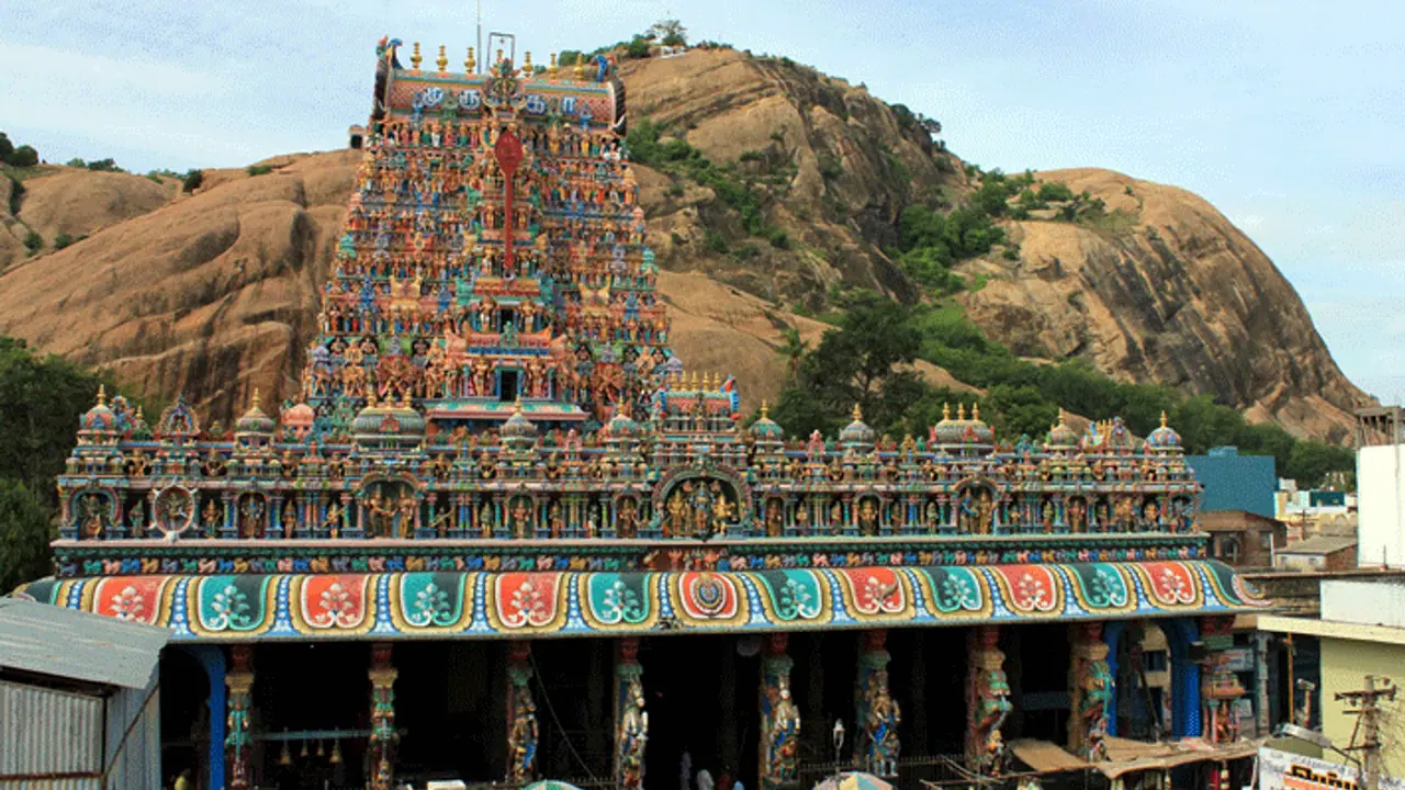 திருப்பரங்குன்றம் மலை விவகாரம்! சென்னையில் யாத்திரை நடத்துவதா? சாட்டையை சுழற்றிய ஐகோர்ட் அதிரடி முடிவு!