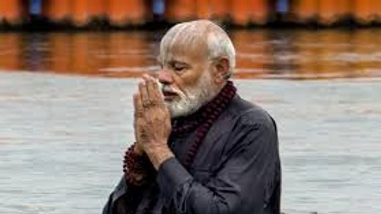 ವಿಪಕ್ಷಗಳ ಟೀಕೆಗಳು ಉಡುಗೊರೆ ಇದ್ದಂತೆ: ಮೋದಿ ತಿರುಗೇಟು!