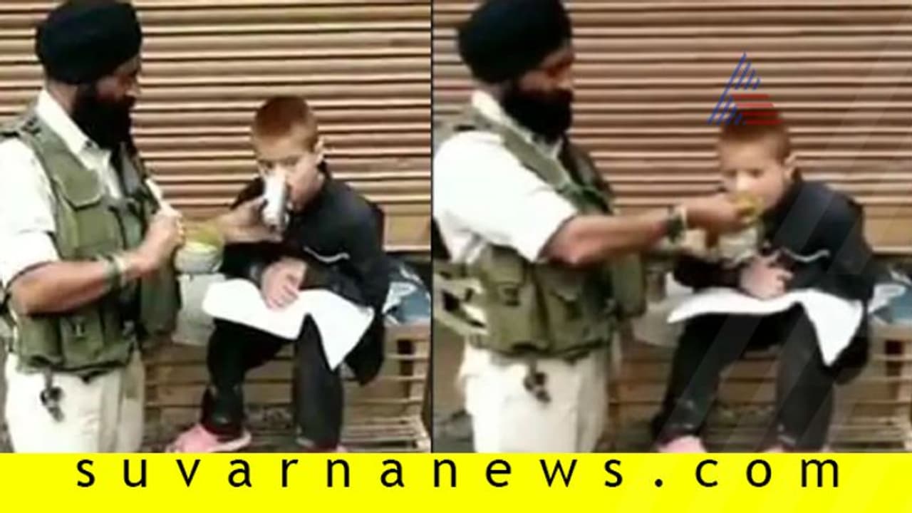 ನೀನಿದ್ದರಿಲ್ಲ ಆಪತ್ತು: ಪಾರ್ಶ್ವವಾಯು ಪೀಡಿತ ಮಗುವಿಗೆ ಪುಲ್ವಾಮಾ ಚಾಲಕನ ಕೈ ತುತ್ತು! ನೀನಿದ್ದರಿಲ್ಲ ಆಪತ್ತು: ಪಾರ್ಶ್ವವಾಯು ಪೀಡಿತ ಮಗುವಿಗೆ ಪುಲ್ವಾಮಾ ಚಾಲಕನ ಕೈ ತುತ್ತು!