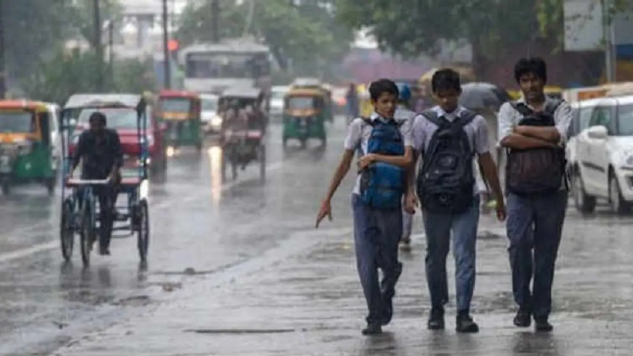 खुशगवार बना एनसीआर का मौसम, तपिश से मिली राहत खुशगवार बना एनसीआर का मौसम, तपिश से मिली राहत