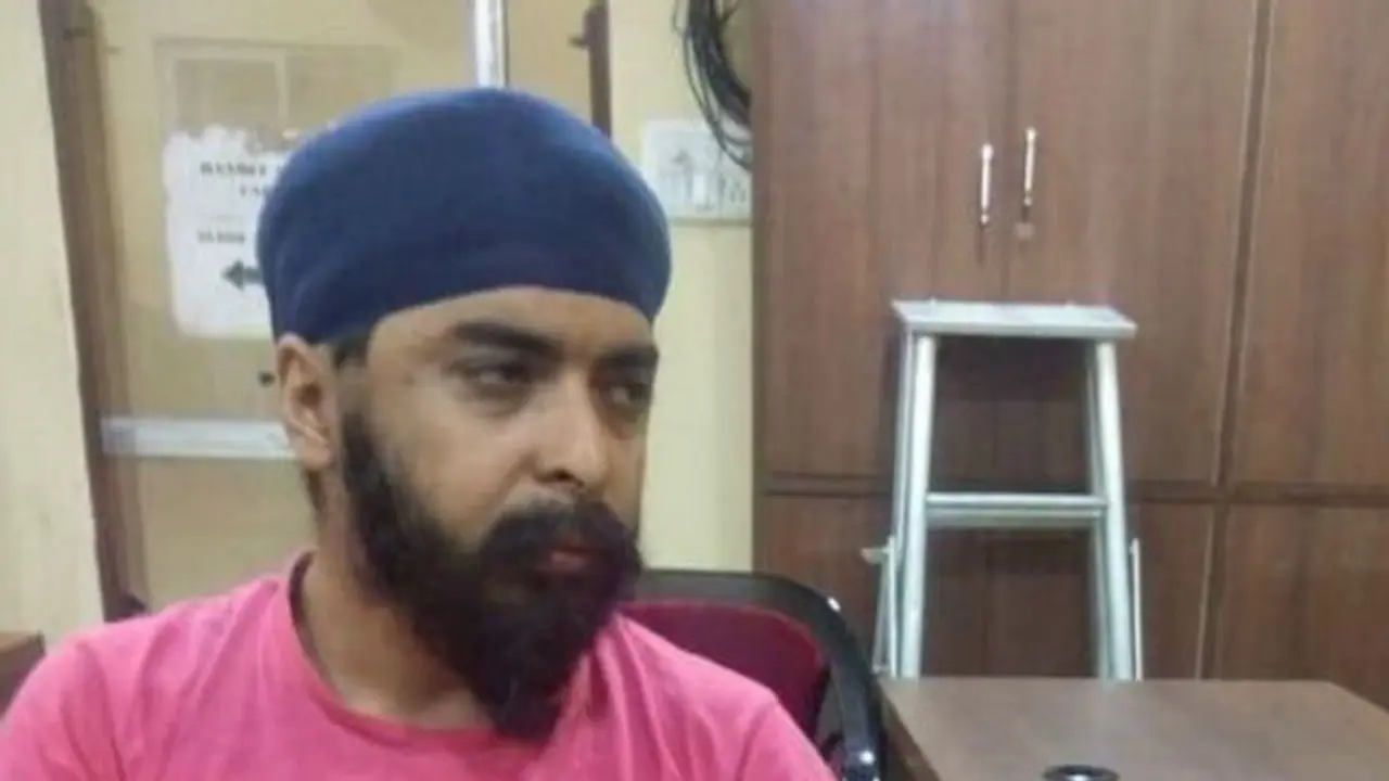 Tajinder Bagga arrested in midnight crackdown by Mamata's police, AAP leader wants him drowned
