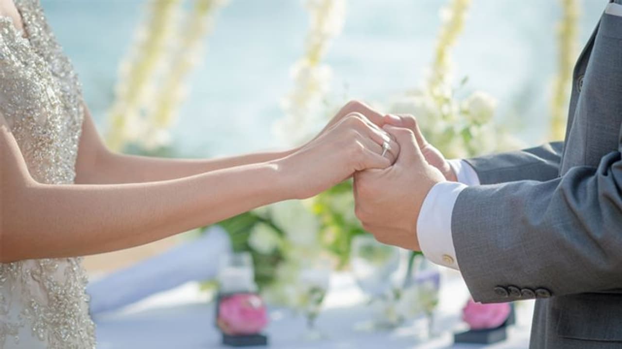 Fact Check: ಹಣ ಕೊಟ್ಟು ತನ್ನ ದೇಶದ ಮಹಿಳೆಯರನ್ನು ವಿವಾಹವಾಗಲು ಹೇಳ್ತಿದೆಯಾ ಐಸ್ಲ್ಯಾಂಡ್? Fact Check: ಹಣ ಕೊಟ್ಟು ತನ್ನ ದೇಶದ ಮಹಿಳೆಯರನ್ನು ವಿವಾಹವಾಗಲು ಹೇಳ್ತಿದೆಯಾ ಐಸ್ಲ್ಯಾಂಡ್?