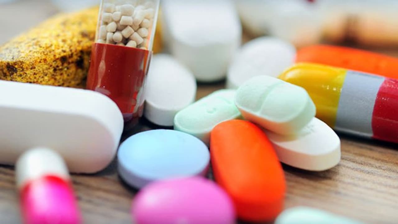 కరోనా ఎఫెక్ట్: అగ్ర రాజ్యం నుంచి ‘క్లోరోక్వీన్’కు ఫుల్ డిమాండ్ కరోనా ఎఫెక్ట్: అగ్ర రాజ్యం నుంచి ‘క్లోరోక్వీన్’కు ఫుల్ డిమాండ్