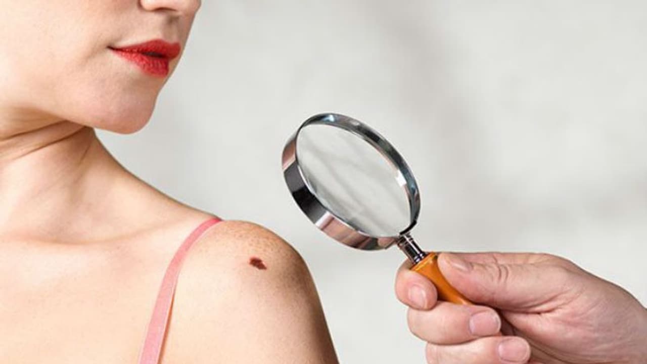 നമ്മള് അവഗണിക്കാന് സാധ്യതയുള്ള 'ക്യാന്സറിന്റെ പത്ത് ലക്ഷണങ്ങള്'... നമ്മള് അവഗണിക്കാന് സാധ്യതയുള്ള 'ക്യാന്സറിന്റെ പത്ത് ലക്ഷണങ്ങള്'...