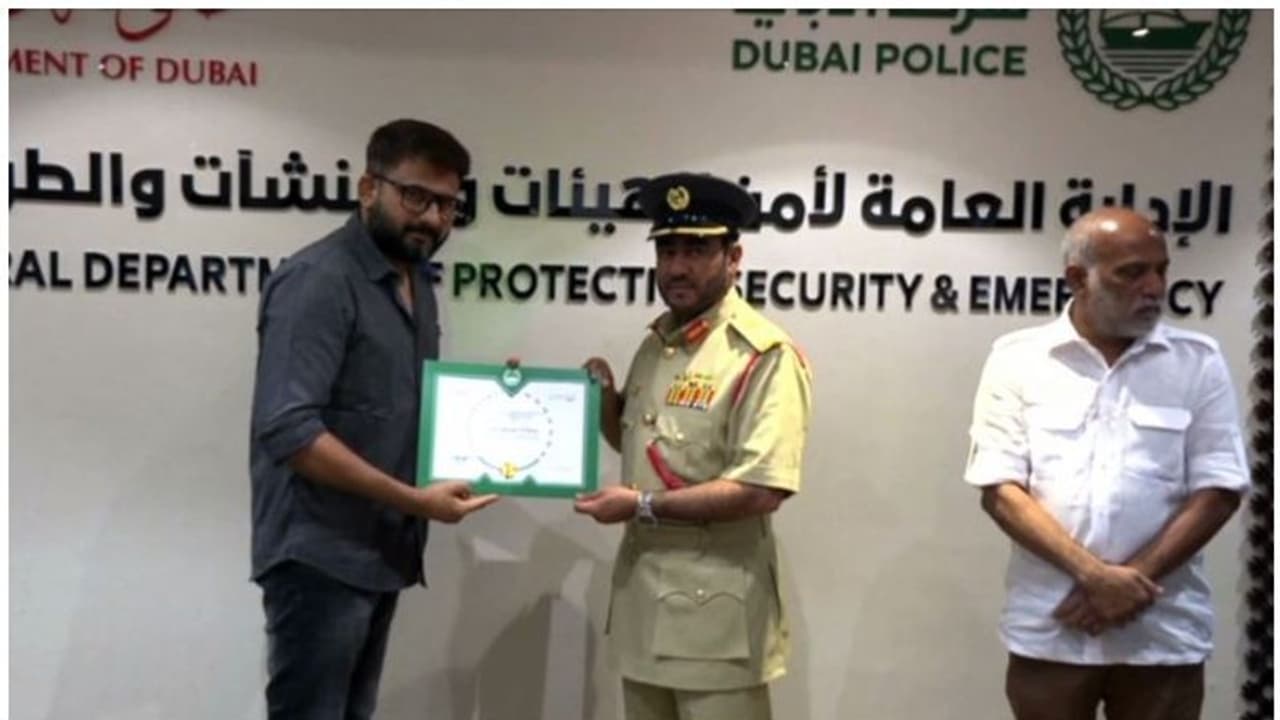 യുഎഇയില് നിയമം പാലിക്കുന്ന സമൂഹം കെട്ടിപ്പടുക്കുന്നതില് മലയാള മാധ്യമങ്ങളുടെ പങ്ക് വലുതെന്ന് ദുബായ് പൊലീസ് യുഎഇയില് നിയമം പാലിക്കുന്ന സമൂഹം കെട്ടിപ്പടുക്കുന്നതില് മലയാള മാധ്യമങ്ങളുടെ പങ്ക് വലുതെന്ന് ദുബായ് പൊലീസ്