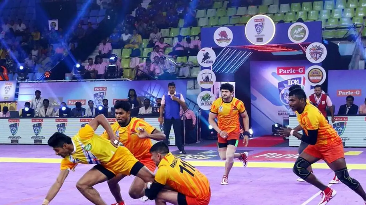 ಬಂಡಾಯ ಕಬಡ್ಡಿ ಲೀಗ್: ಪುಣೆ ವಿರುದ್ಧ ಮುಗ್ಗರಿಸಿದ ಬೆಂಗಳೂರು! ಬಂಡಾಯ ಕಬಡ್ಡಿ ಲೀಗ್: ಪುಣೆ ವಿರುದ್ಧ ಮುಗ್ಗರಿಸಿದ ಬೆಂಗಳೂರು!