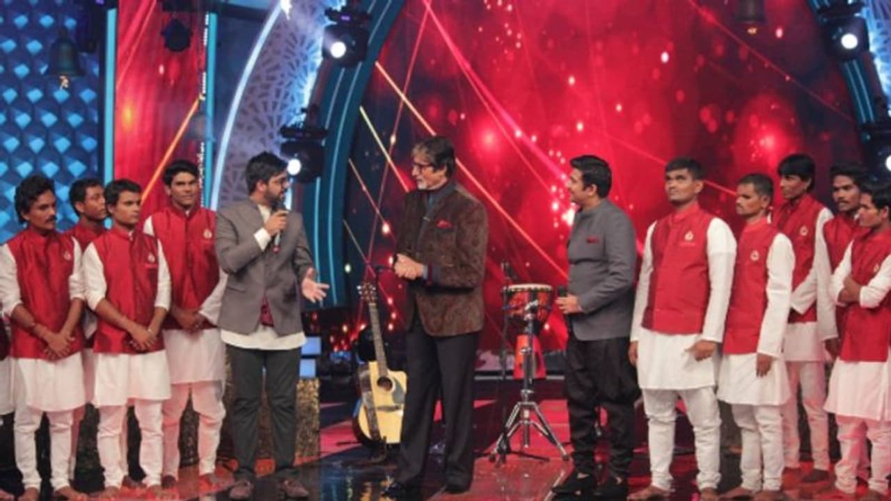 റെയില്‍വേ സ്റ്റേഷനില്‍ പാടുന്നവരെ കണ്ടു, അന്ന് അവളുറപ്പിച്ചു ഇവരിനി വേദിയില്‍ പാടിയാല്‍ മതി; ഇന്ന് അവര്‍ക്കൊരു ട്രൂപ്പുണ്ട്