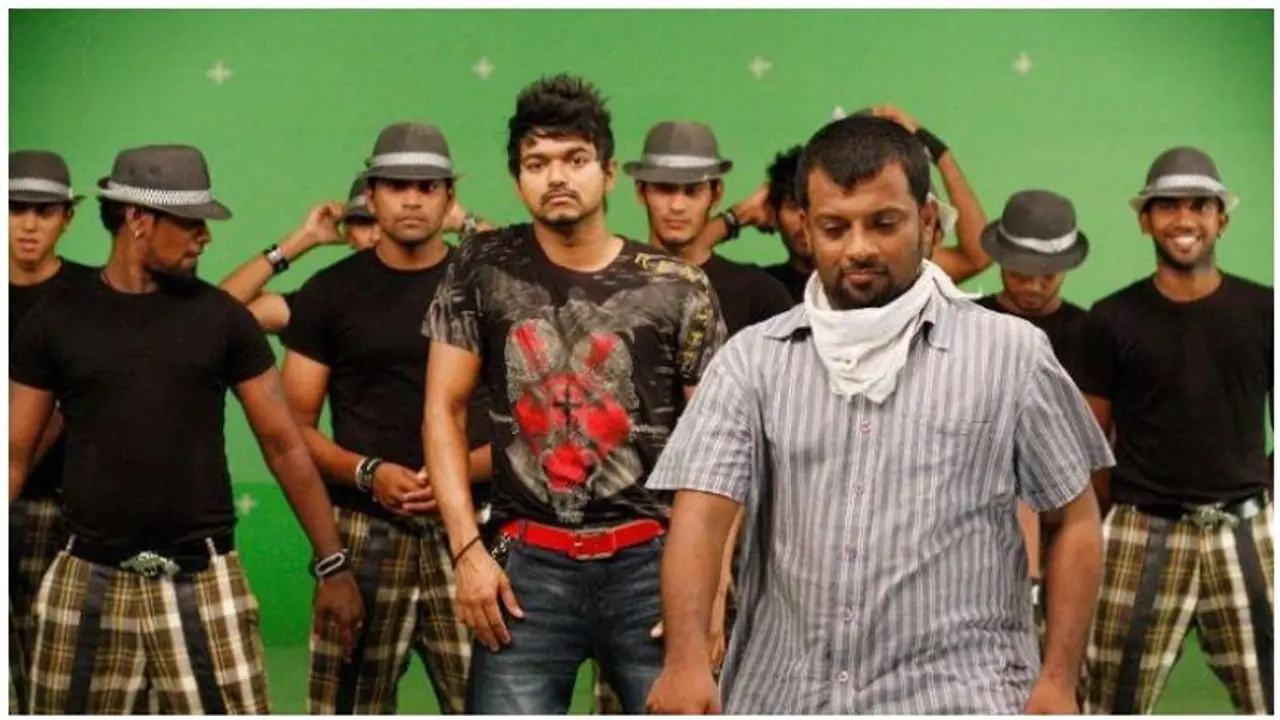 ’நாயே பேயே’...யாரை இப்பிடியெல்லாம் திட்டுறீங்க பாஸ்?... ’நாயே பேயே’...யாரை இப்பிடியெல்லாம் திட்டுறீங்க பாஸ்?...