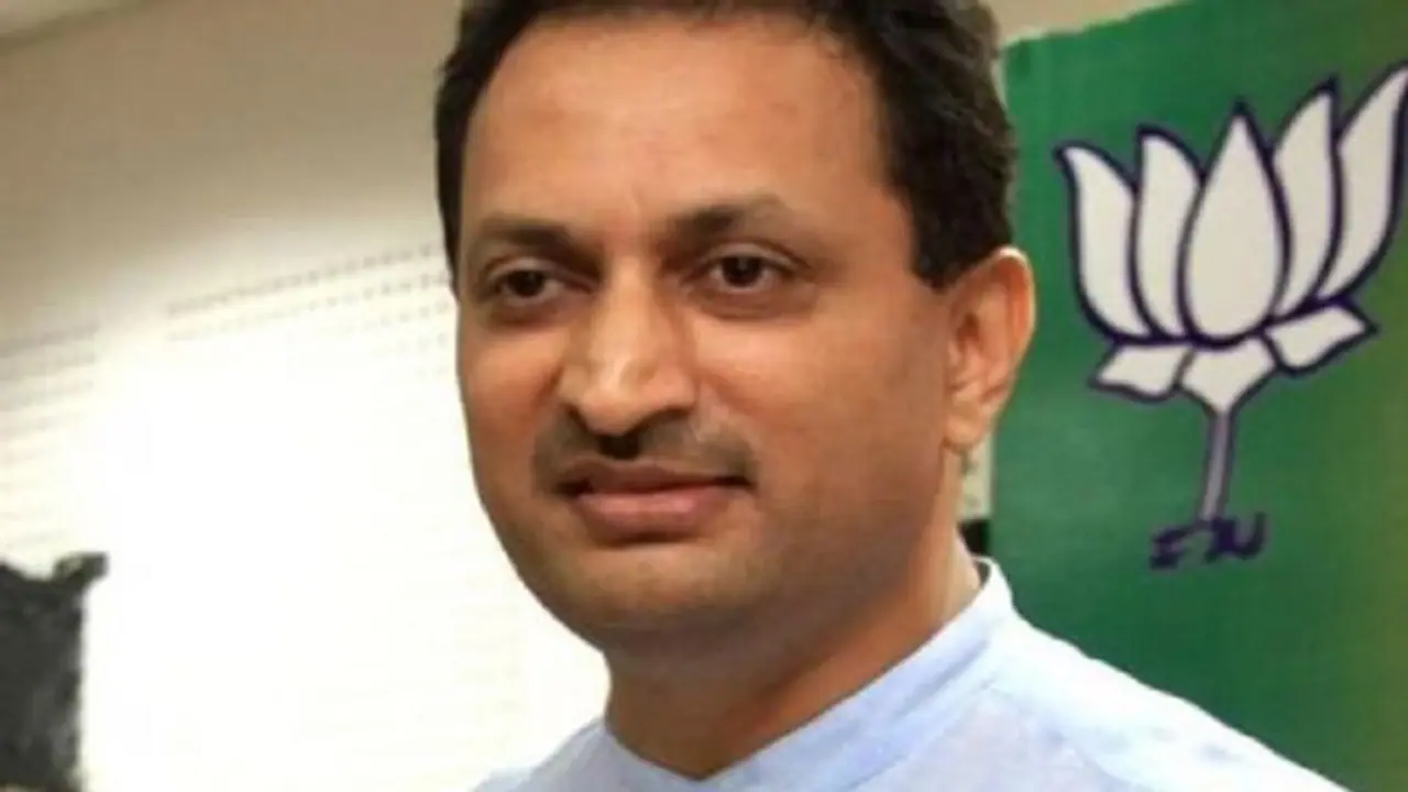 Uttara Kannada MP Anant Kumar Hegde takes oath in Sanskrit