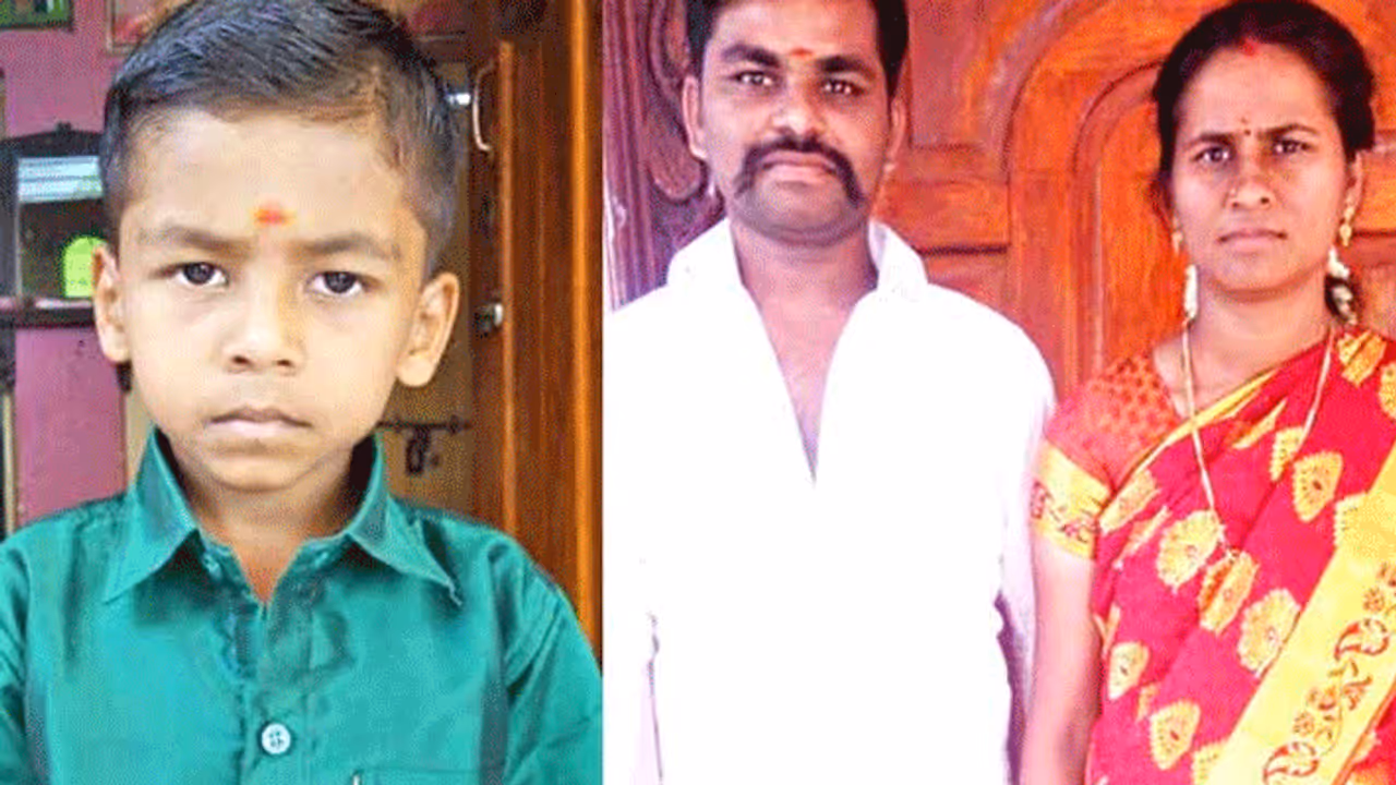 கோர விபத்து... ஒரே குடும்பத்தைச் சேர்ந்த 3 பேர் உயிரிழப்பு... அதிஷ்டவசமாக உயிர்தப்பிய குழந்தை..! கோர விபத்து... ஒரே குடும்பத்தைச் சேர்ந்த 3 பேர் உயிரிழப்பு... அதிஷ்டவசமாக உயிர்தப்பிய குழந்தை..!