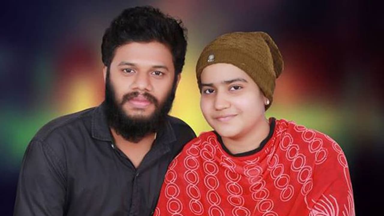 അസുഖം നോർമലായി വന്നിട്ടുണ്ട്, കീമോ നിർത്തിയിരിക്കുന്നു; എല്ലാവരോടും നന്ദി പറഞ്ഞ് സച്ചിനും ഭവ്യയും അസുഖം നോർമലായി വന്നിട്ടുണ്ട്, കീമോ നിർത്തിയിരിക്കുന്നു; എല്ലാവരോടും നന്ദി പറഞ്ഞ് സച്ചിനും ഭവ്യയും