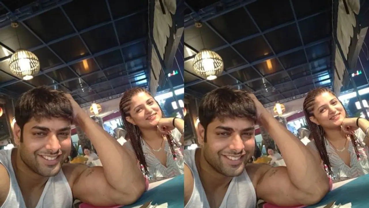 'শ্রাবন্তীর সঙ্গে এখন আর কোনও যোগাযোগ নেই', তবে কি ডিভোর্সের দিকেই এগোচ্ছেন রোশন