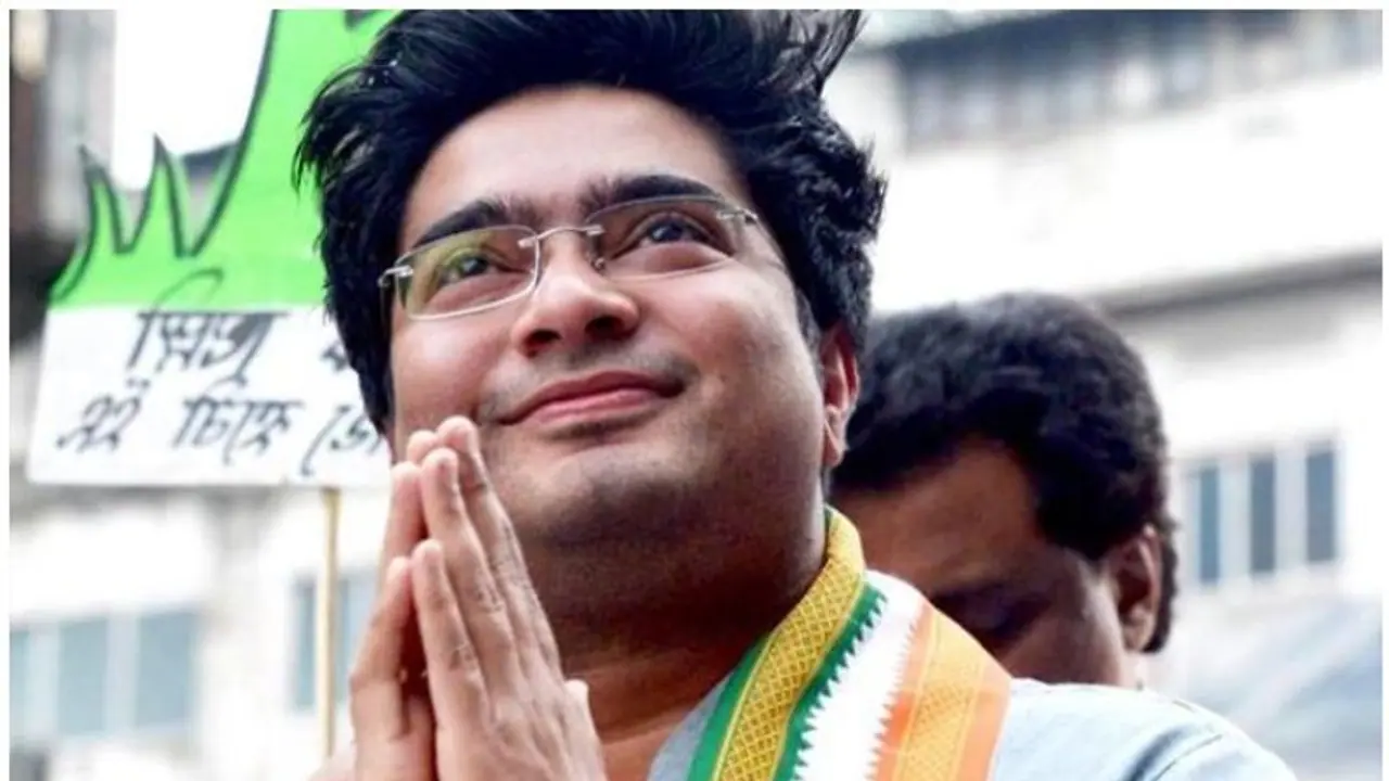 হলফনামায় ভুয়ো ডিগ্রির অভিযোগ, অভিষেককে দিল্লির আদালতে হাজিরার নির্দেশ হলফনামায় ভুয়ো ডিগ্রির অভিযোগ, অভিষেককে দিল্লির আদালতে হাজিরার নির্দেশ