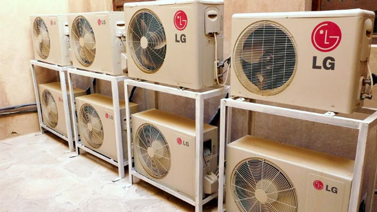 গরমে এসি কিনবেন, কয়েকটা দিন অপেক্ষা করুন ১৫ শতাংশ সস্তায় মিলবে সরকারি যন্ত্র গরমে এসি কিনবেন, কয়েকটা দিন অপেক্ষা করুন ১৫ শতাংশ সস্তায় মিলবে সরকারি যন্ত্র