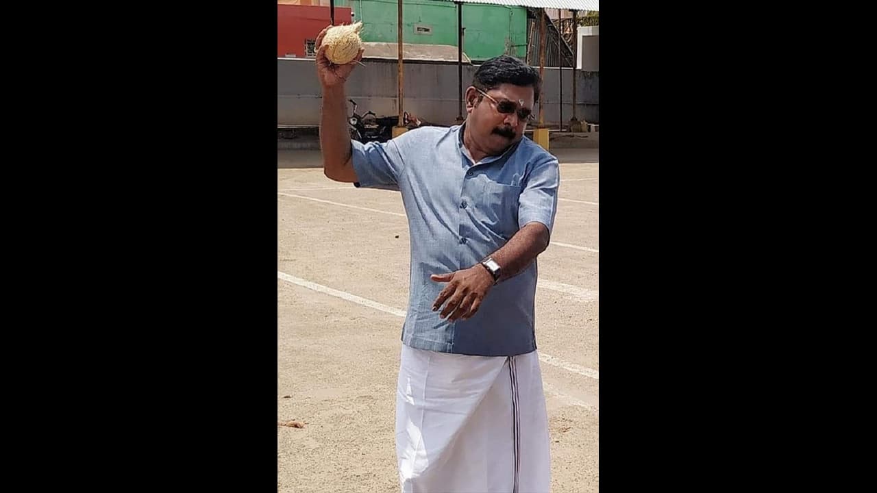 " விரைவில் திமுக ஆட்சிக்கு ஆபத்து ".. பகீர் கிளப்பிய டிடிவி தினகரன். " விரைவில் திமுக ஆட்சிக்கு ஆபத்து ".. பகீர் கிளப்பிய டிடிவி தினகரன்.