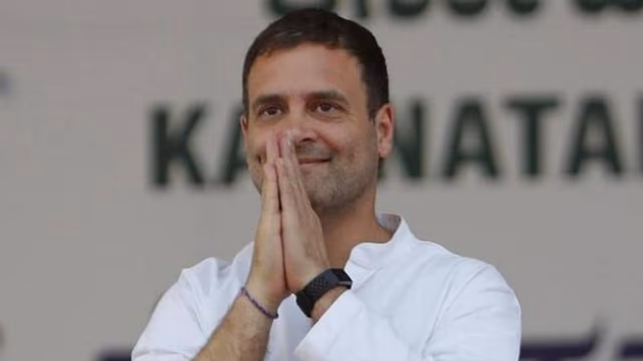 22 ശതമാനം വോട്ടെണ്ണിയപ്പോള് വയനാട്ടില് രാഹുലിന് ഒരു ലക്ഷം വോട്ടിന്റെ ലീഡ് 22 ശതമാനം വോട്ടെണ്ണിയപ്പോള് വയനാട്ടില് രാഹുലിന് ഒരു ലക്ഷം വോട്ടിന്റെ ലീഡ്