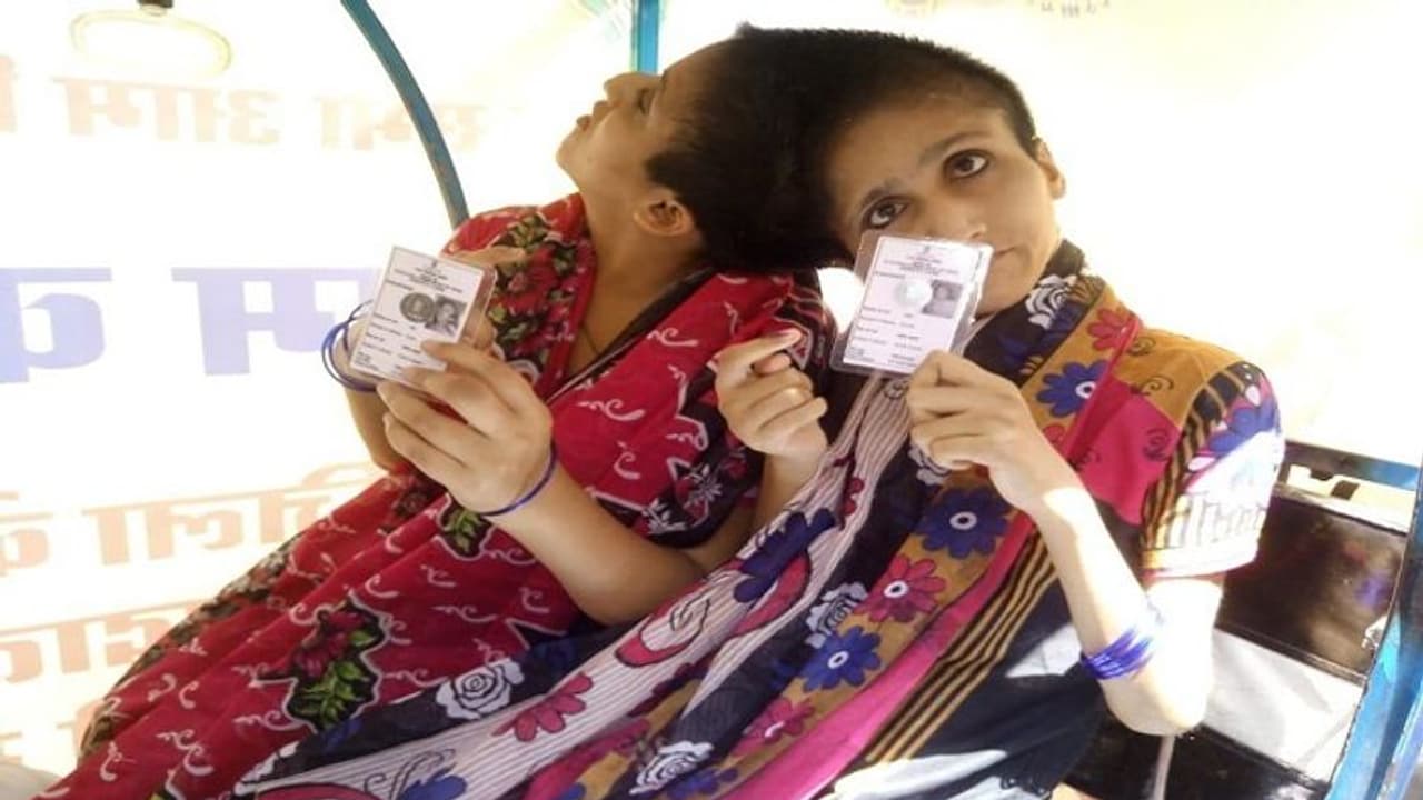 ಹಕ್ಕು ಚಲಾಯಿಸಿದ ಸಯಾಮಿ ಅವಳಿಗಳಿಗೊಂದು ಸಲಾಂ