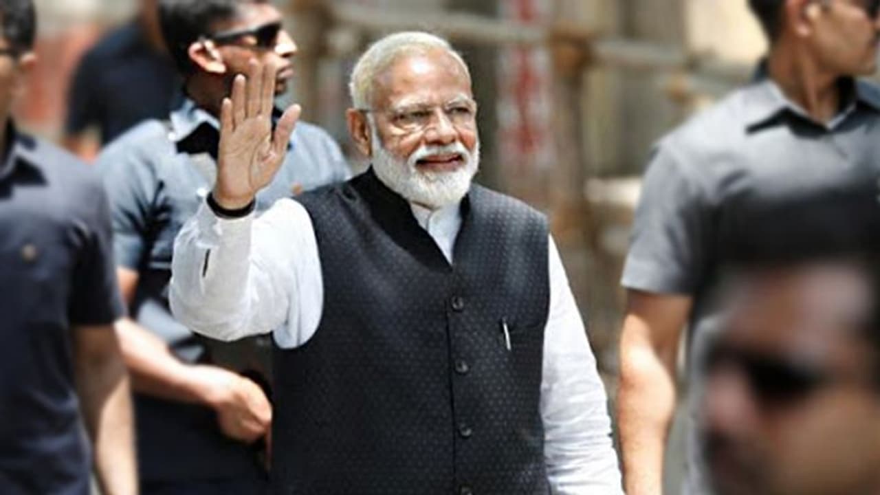 SC/ST ವರ್ಗದ ಮನಗೆದ್ದ ಮೋದಿ; ಈ ಬಾರಿ ಎಷ್ಟೊಂದು ಸಂಸದರಿದ್ದಾರೆ ನೋಡಿ! SC/ST ವರ್ಗದ ಮನಗೆದ್ದ ಮೋದಿ; ಈ ಬಾರಿ ಎಷ್ಟೊಂದು ಸಂಸದರಿದ್ದಾರೆ ನೋಡಿ!