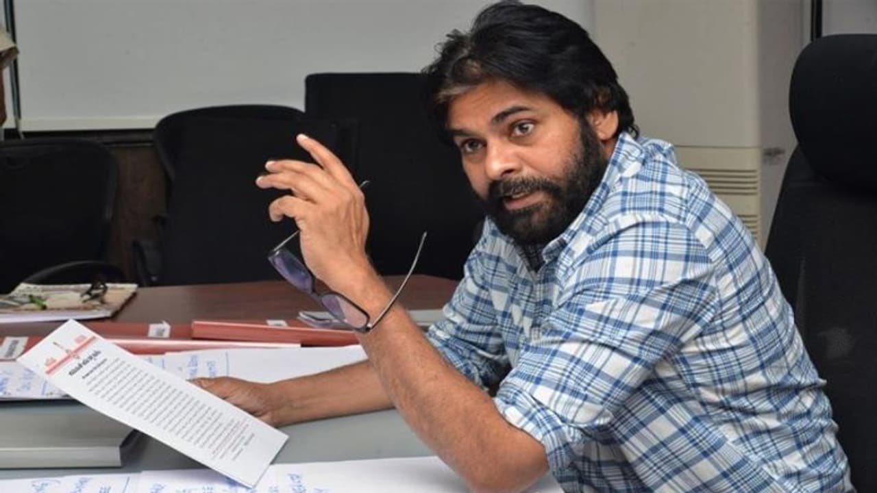 ఎగ్జిట్ పోల్స్ ఎఫెక్ట్.. పవన్ గురించి సోషల్ మీడియాలో మోత! ఎగ్జిట్ పోల్స్ ఎఫెక్ట్.. పవన్ గురించి సోషల్ మీడియాలో మోత!