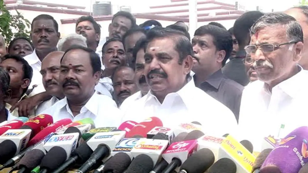 காழ்ப்புணர்ச்சி காரணமாக அதிமுக முன்னாள் அமைச்சர்கள் மீது பொய் வழக்கு .. கொந்தளித்த எடப்பாடி பழனிச்சாமி.