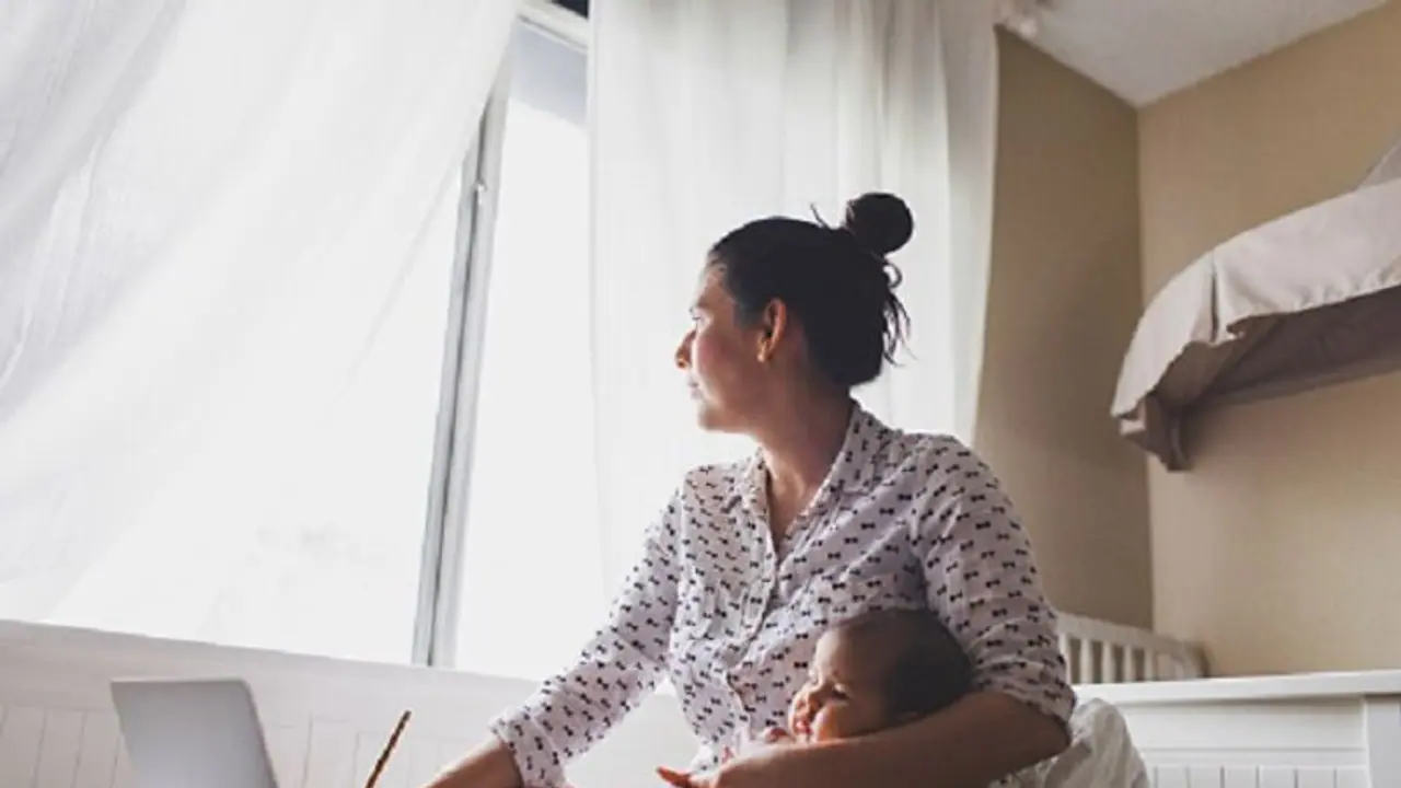 ಮನೆಯಲ್ಲೇ ಕೂತು ಕೆಲಸ ಮಾಡಲು ಬರವಿಲ್ಲವೀಗ! ಮನೆಯಲ್ಲೇ ಕೂತು ಕೆಲಸ ಮಾಡಲು ಬರವಿಲ್ಲವೀಗ!