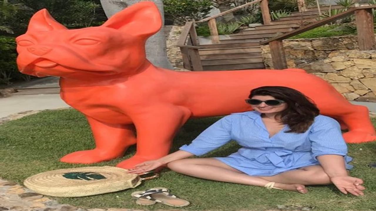 ಧ್ಯಾನಕ್ಕೆ ಕುಳಿತ ಟ್ವಿಂಕಲ್ ರನ್ನು ಬಡಿದೆಬ್ಬಿಸಿದ ನೆಟ್ಟಿಗರು..